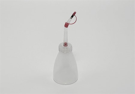 Oljekanna med metallpip 90ml