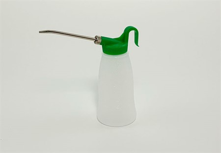 Oljekanna med metallpip 200ml