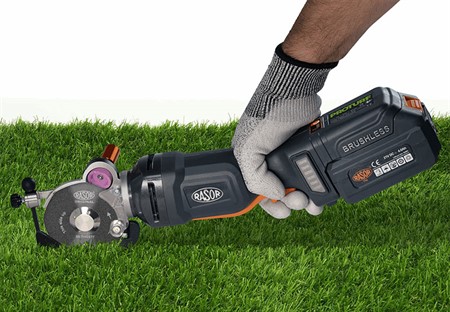 PROTURF, batteridriven skärmaskin för konstgräs, rundklinga