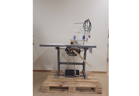 Siruba 747-514M2-24, Beg 2-nåls 4-trådig overlock med övermatning